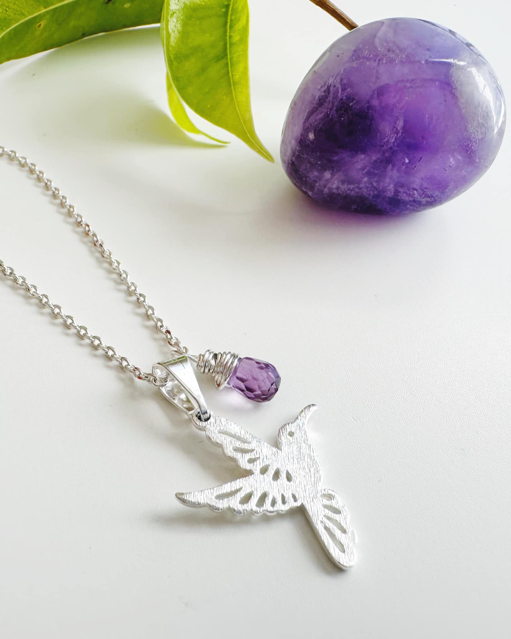 Collar Colibrí Amatista. Incluye significado y packing para regalo