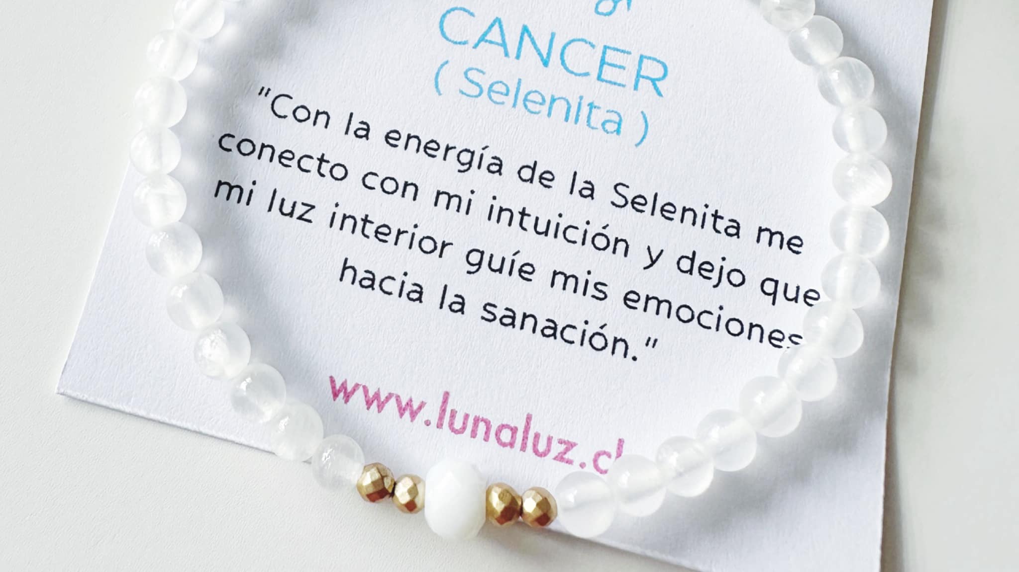 pulsera de piedra selenita para signo cancer