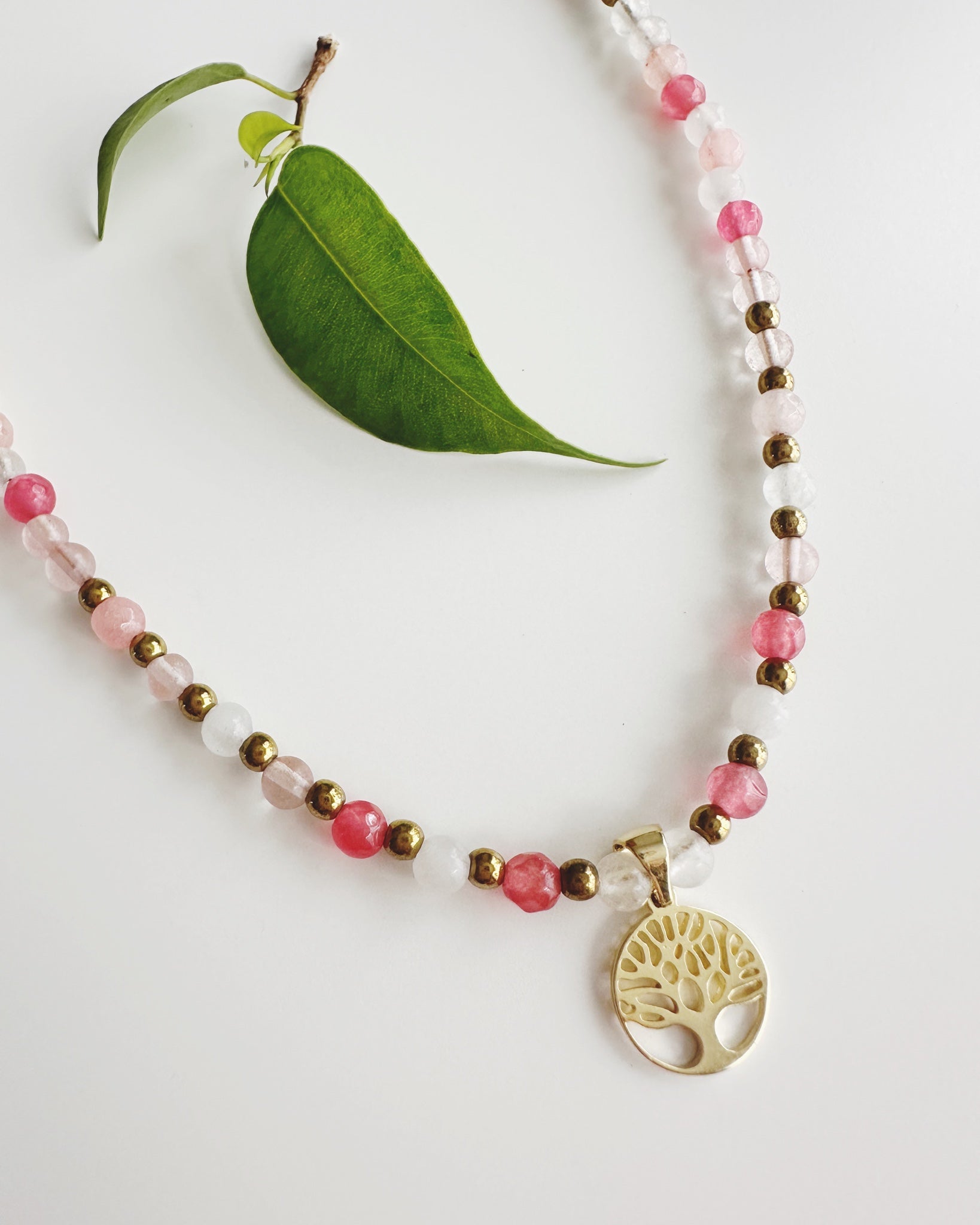 Collar Árbol de la Vida "Amor, Armonía y Crecimiento" con Piedras Naturales Rosadas