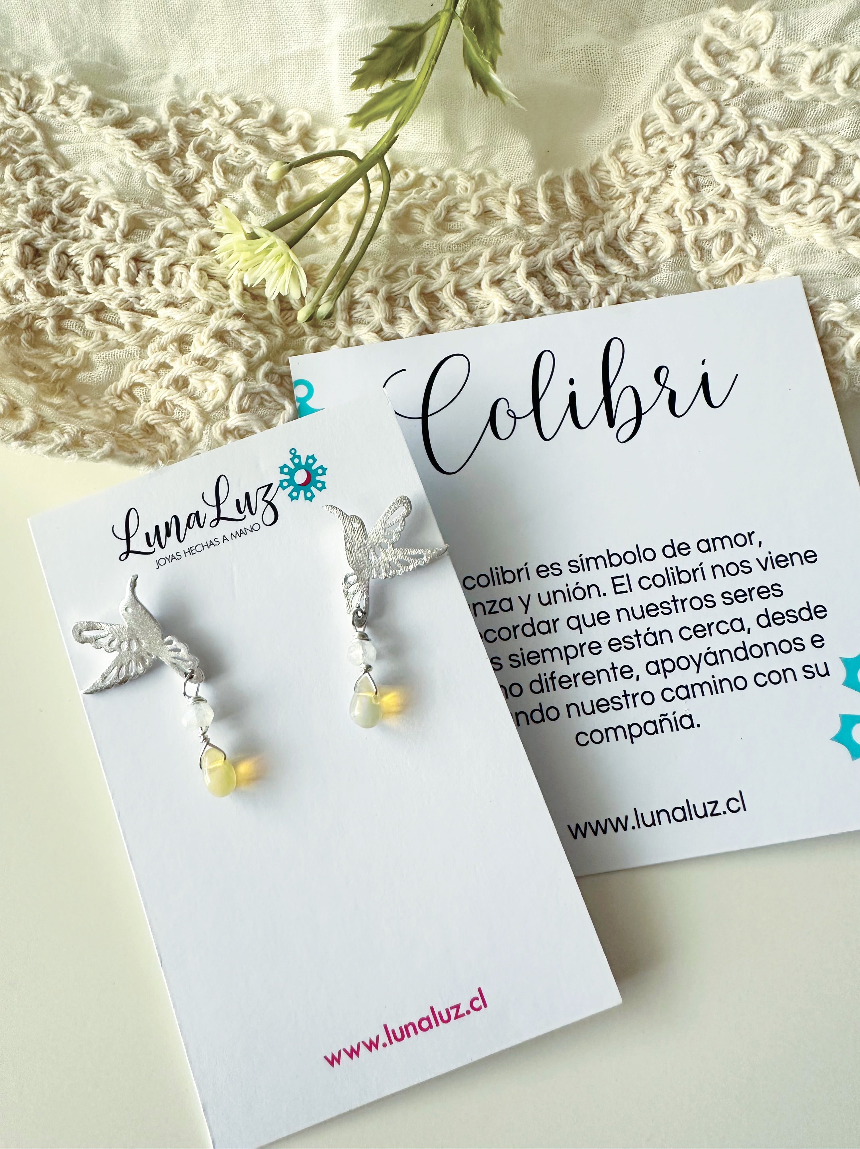 Aros Colibrí  "Luz, Alegría y Energía Positiva" con piedra Ópalo Etíope