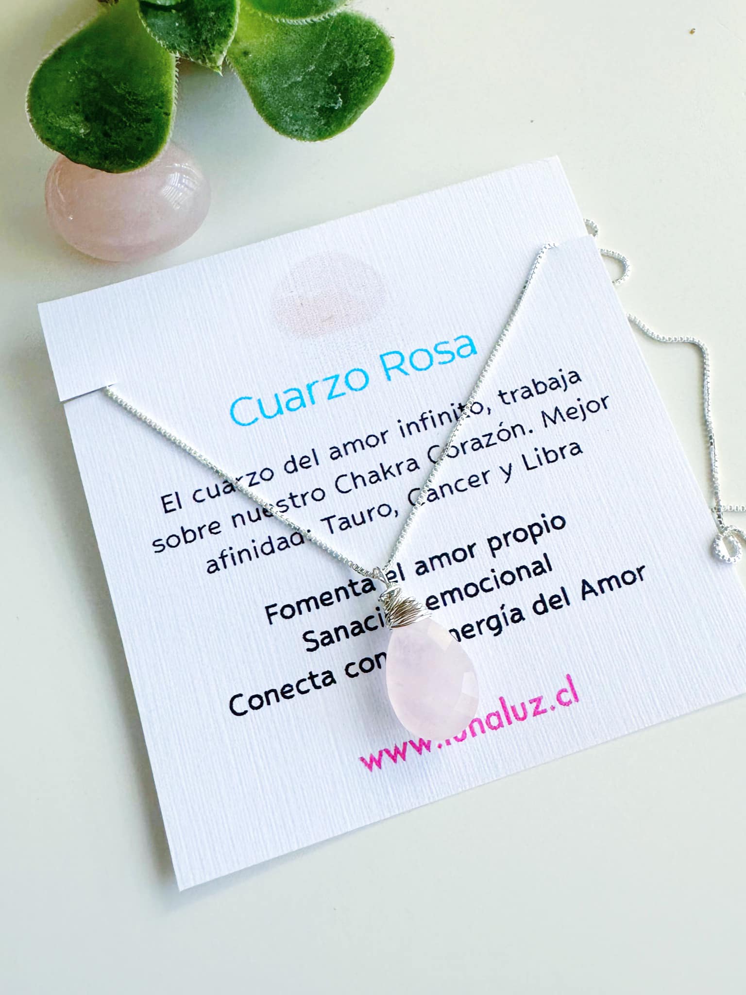 Collar Amuleto Cuarzo Rosa. Incluye significado de la piedra y packing para regalo