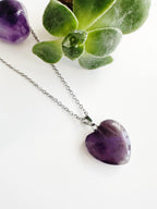 Collar corazón Amatista. Incluye significado de la piedra y packing para regalo