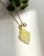 Collar Sagrado Corazón. Incluye mensaje especial y packing para regalo