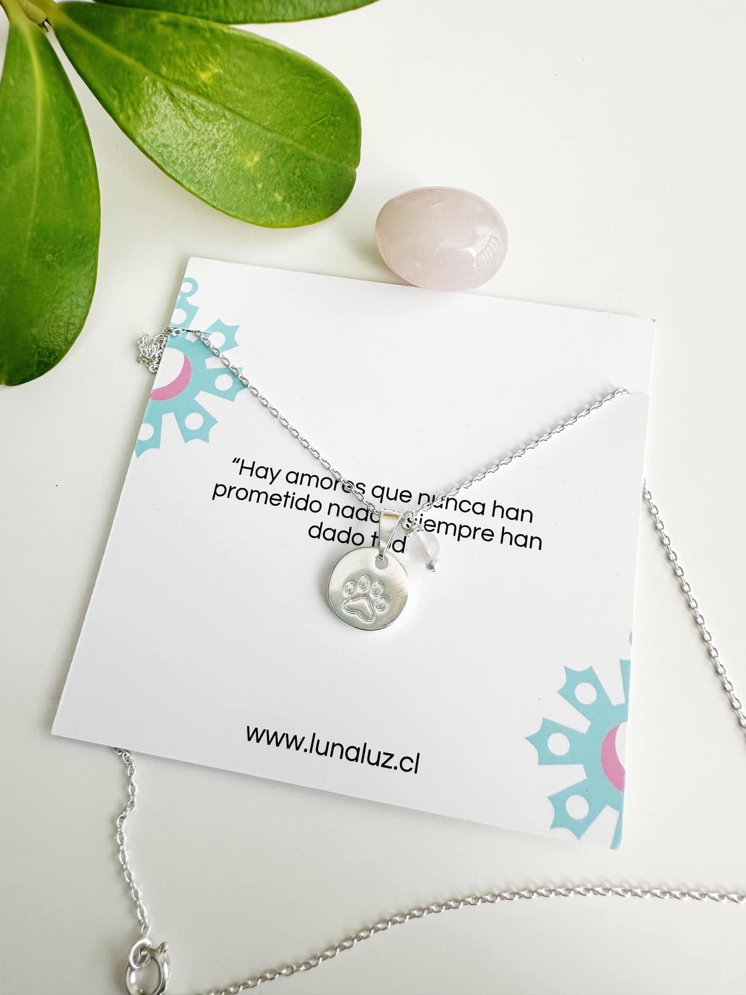 Collar Mascota Cuarzo Rosa. Incluye tarjeta con mensaje especial para regalo