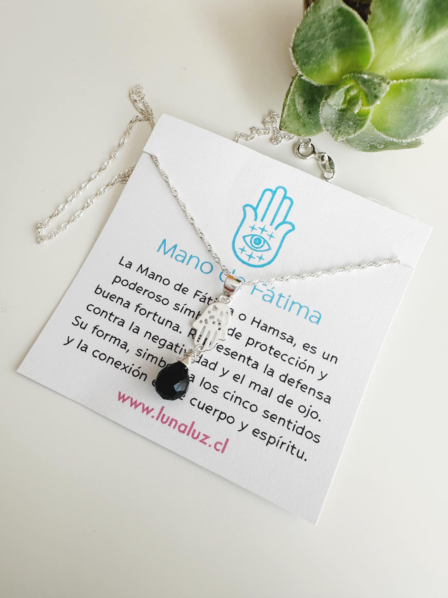 Collar de Plata 925 fátima en piedra Onix. Incluye significado de la piedra  y Packing para regalo