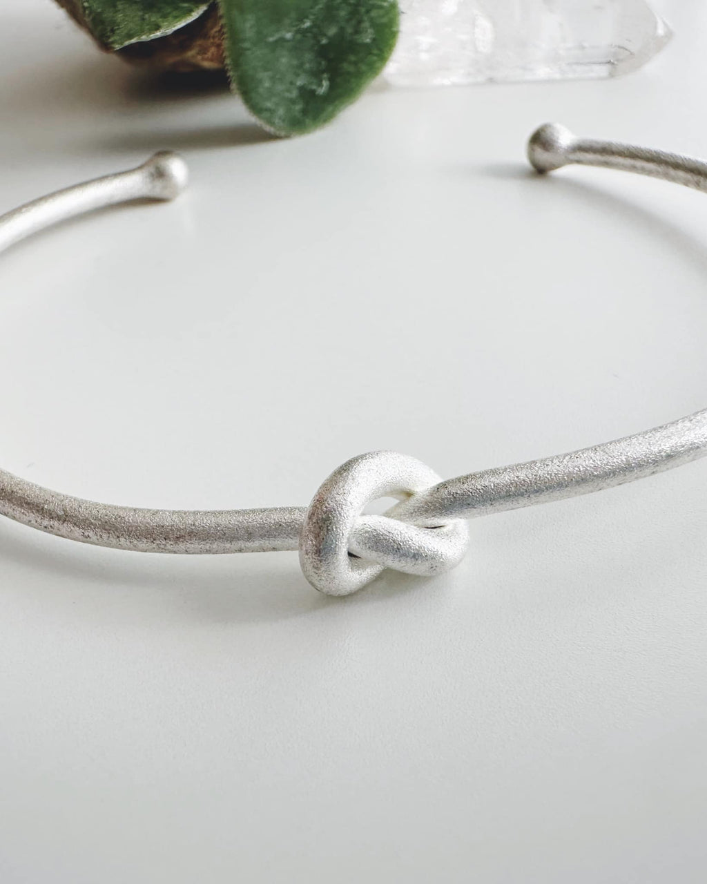 Pulsera silver tipo Esclava. Incluye Packing para regalo