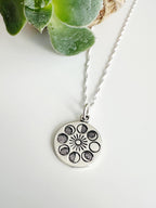 Collar de Plata 925 Fases de la Luna. Incluye significado y packing para regalo