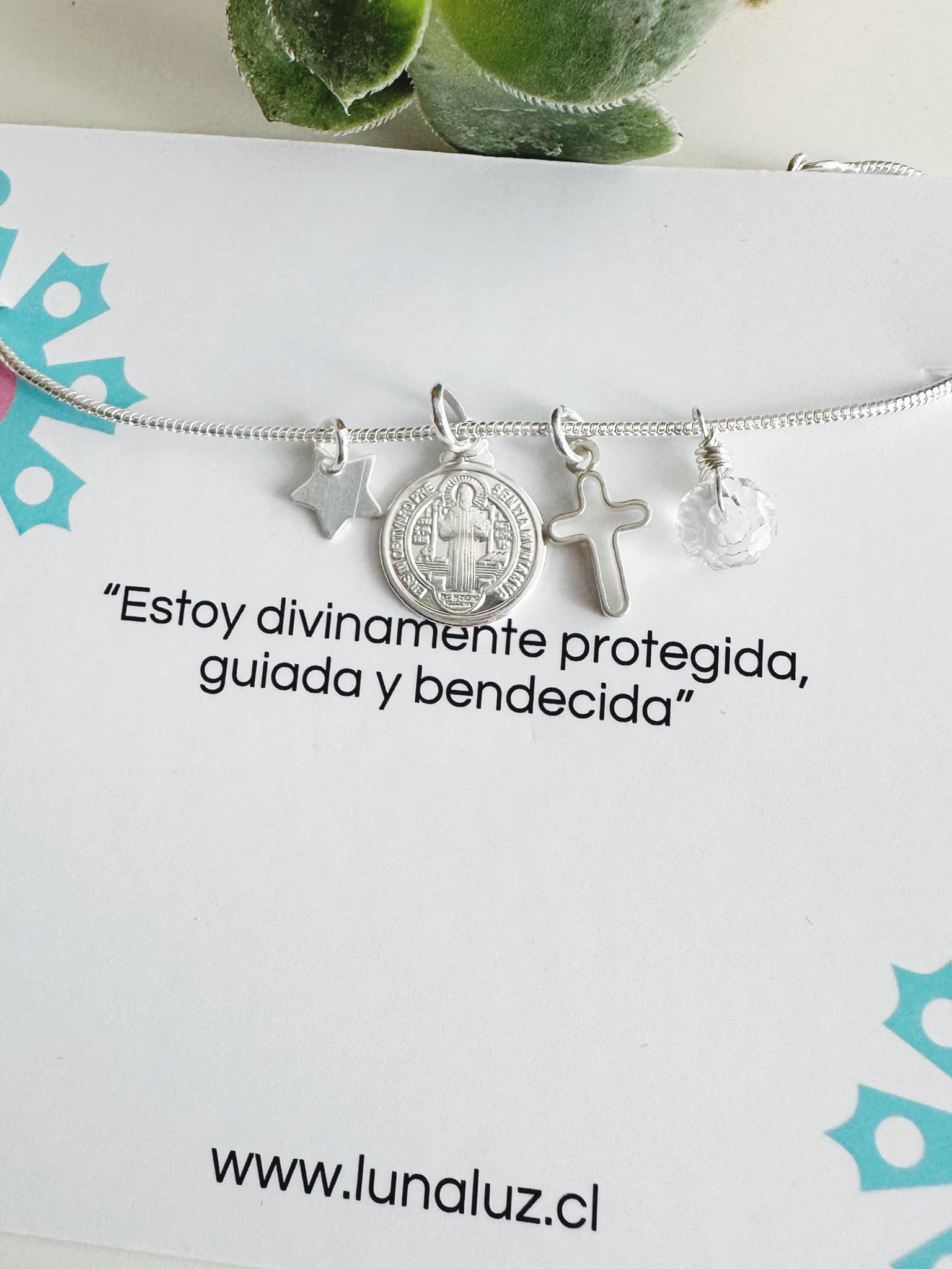 Pulsera San Benito de protección. Incluye mensaje especial y packing para regalo