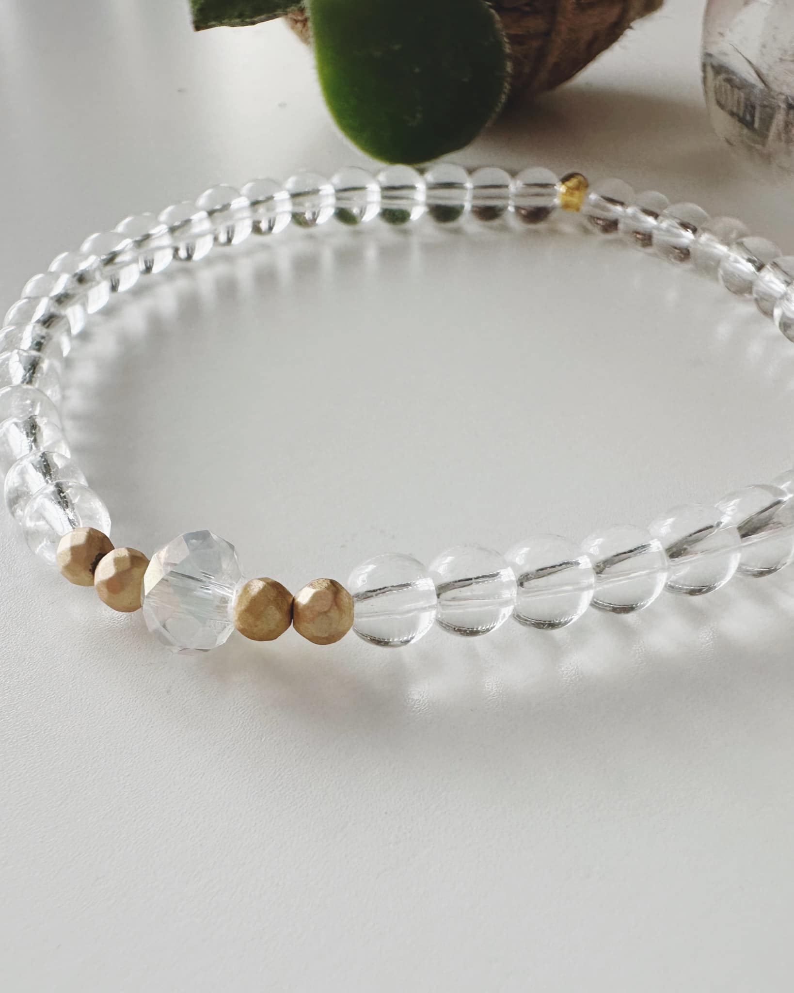 Pulsera signo Piscis en Cuarzo Cristal. Incluye mensaje especial y Packing para regalo