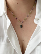 Collar silver “Martina” en piedras naturales.  Incluye Packing para regalo