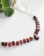 Collar silver “Enraíza” piedras Granate. Incluye significado de la piedra y packing para regalo