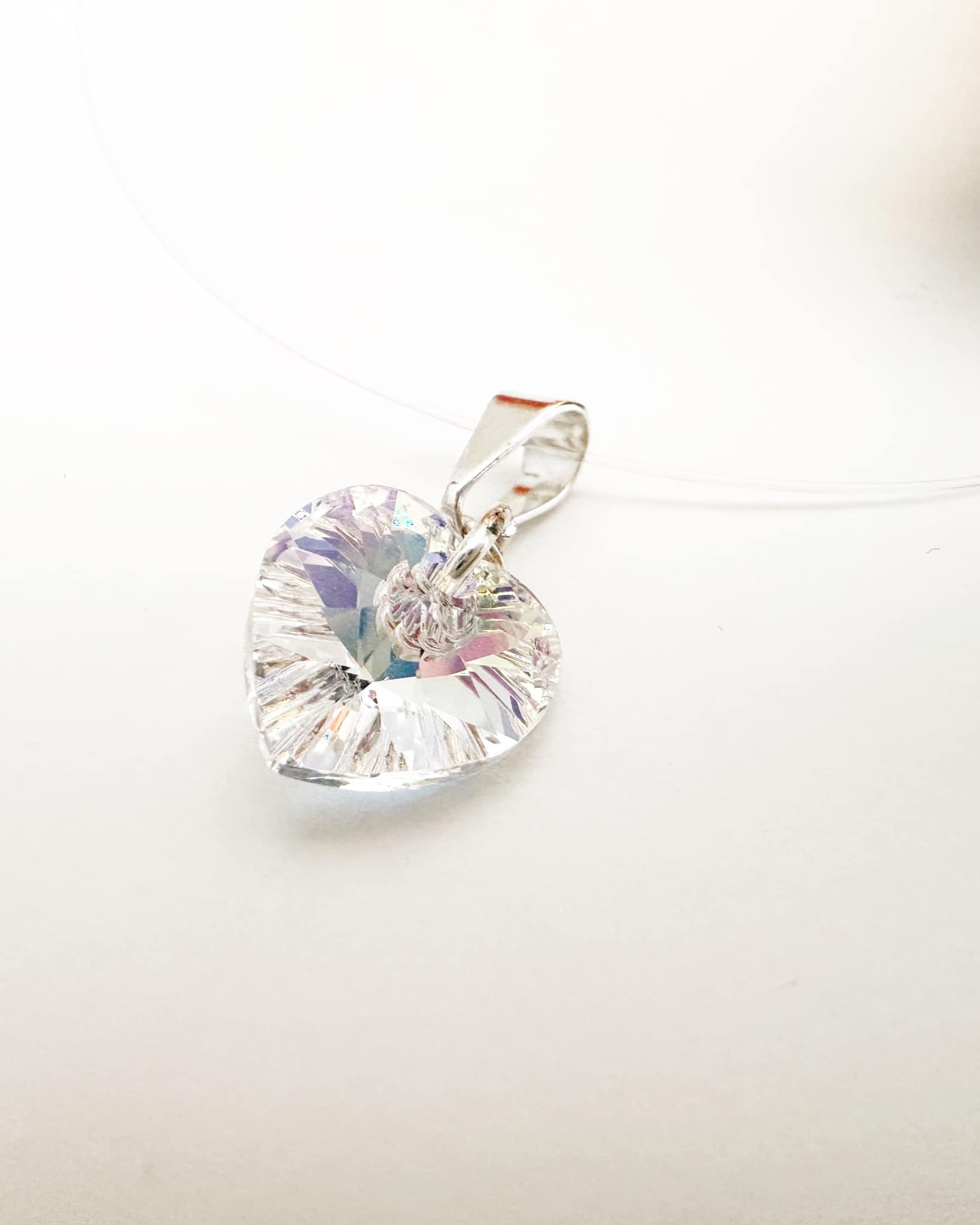 Collar de Plata 925 fantasma cristal Swarovski. Incluye packing para regalo.