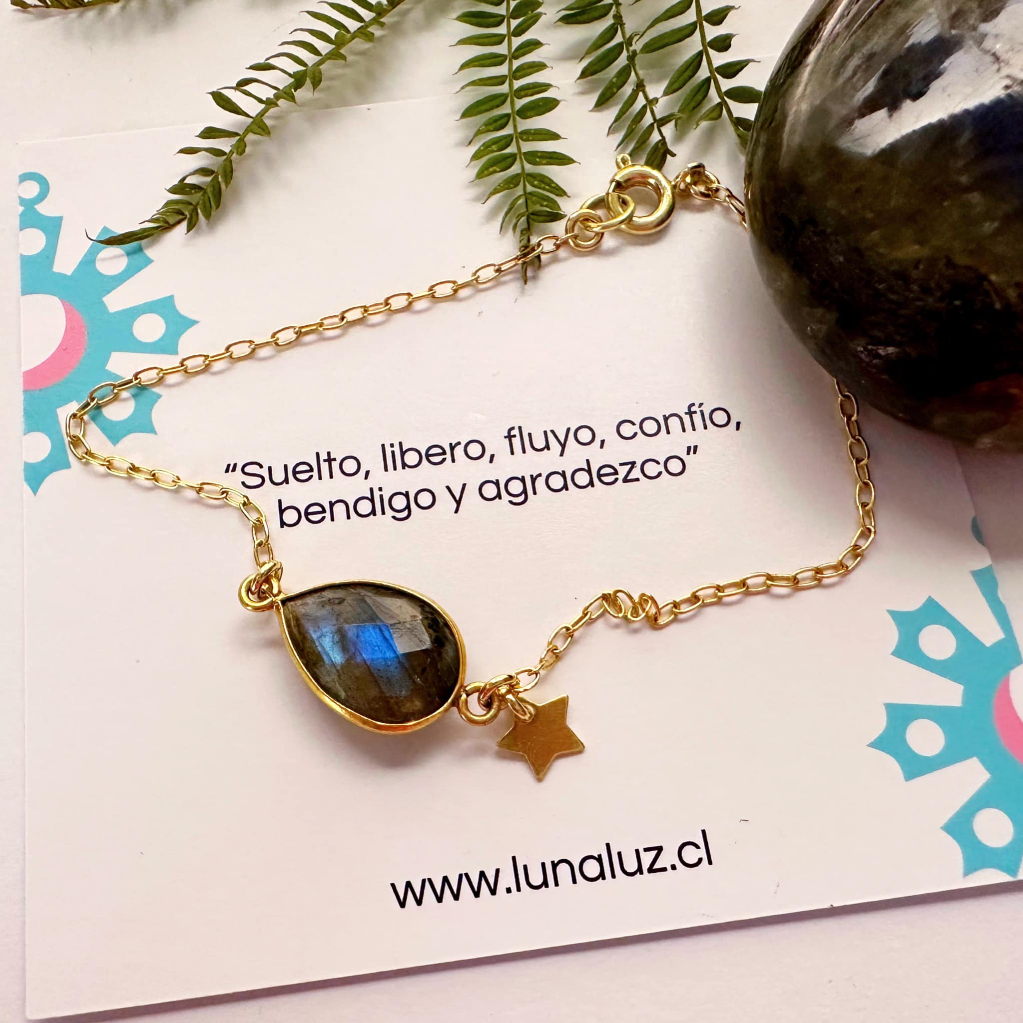 Pulsera “Intuición” piedra Labradorita. Incluye packing regalo y significado de la Piedra