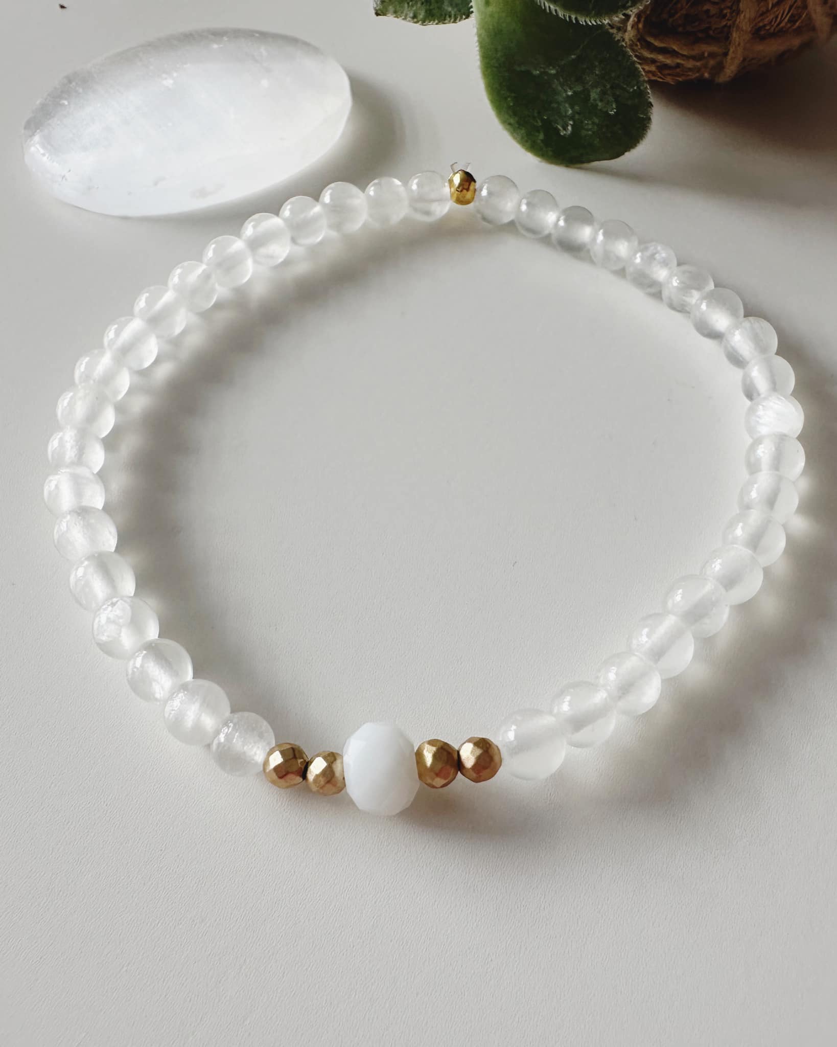 Pulsera Amuleto para Cáncer en piedra Selenita. Incluye mensaje especial y Packing para regalo
