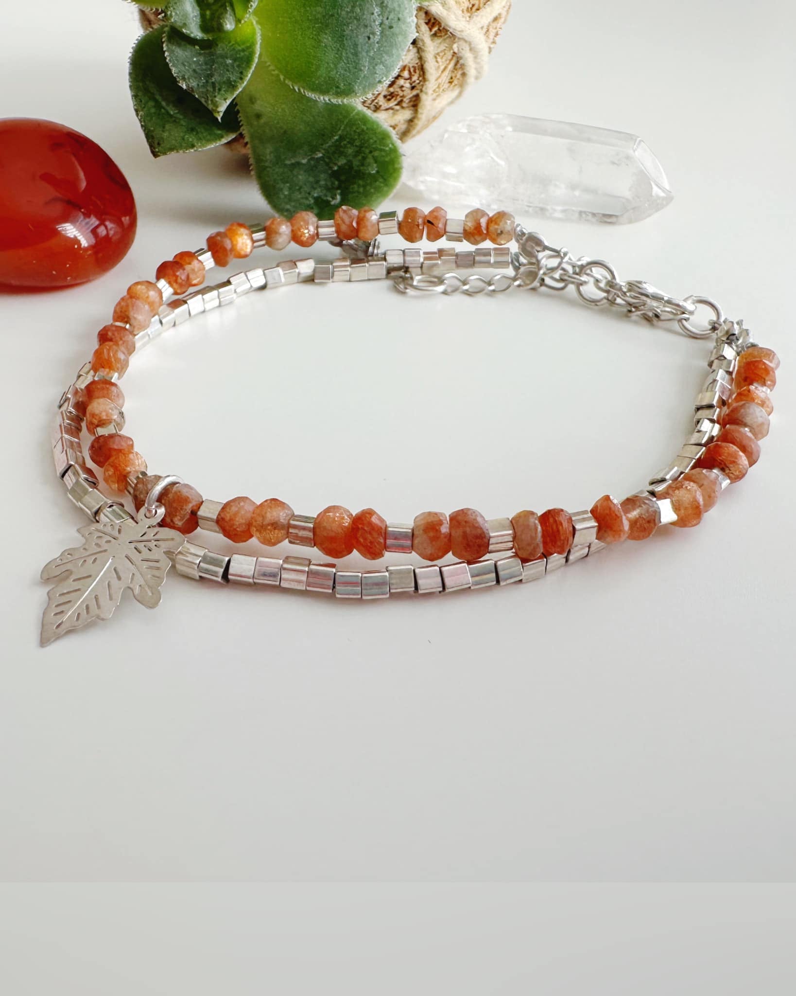 Pulsera silver duo Piedra del Sol y Mostacillas. Incluye Packing para regalo