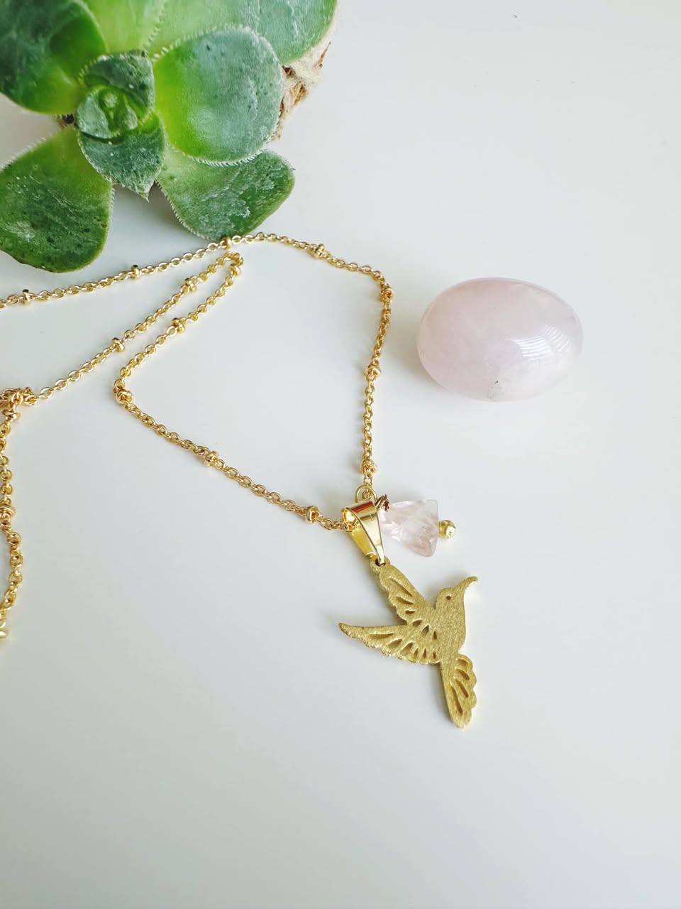 Collar Colibrí Cuarzo Rosa. Incluye significado y packing para regalo