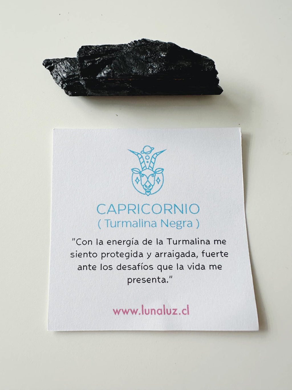Pulsera signo Capricornio en Piedra Turmalina Negra. Incluye mensaje especial y packing para regalo