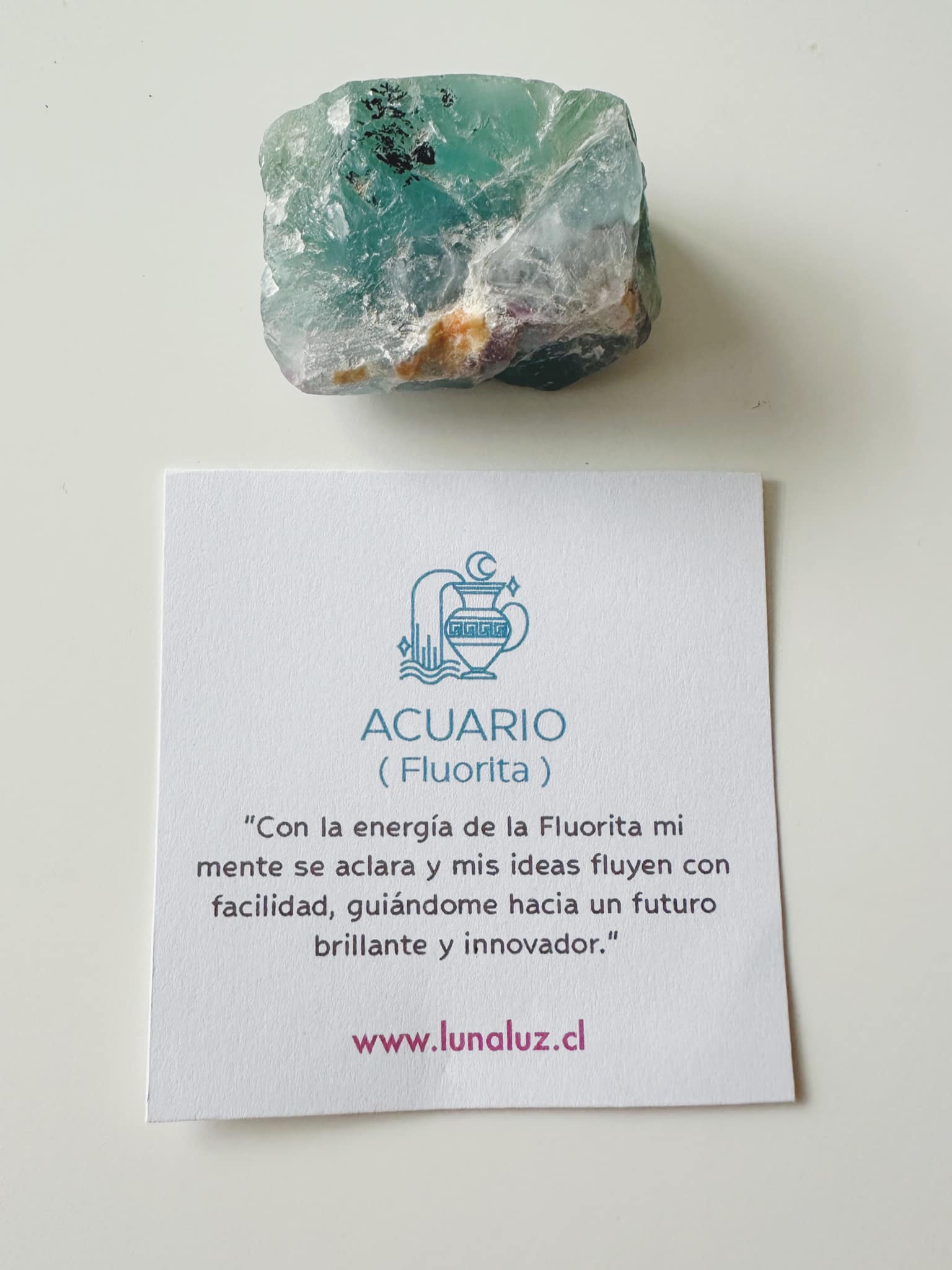 Pulsera Amuleto para Acuario en piedra Fluorita. Incluye mensaje especial y Packing para regalo