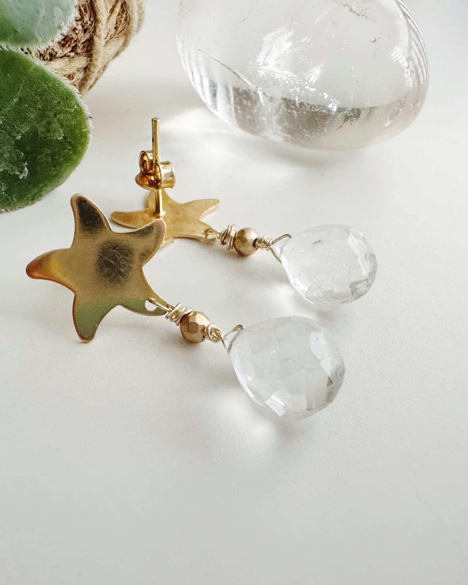 Aros estrella Cuarzo Cristal. Incluye significado de la piedra  y packing para regalo