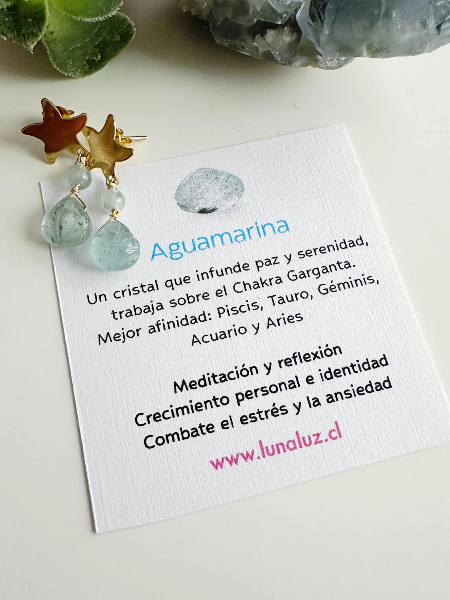 Aros estrella piedra Aguamarina. Incluye significado de la piedra  y packing para regalo