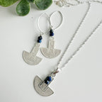 Conjunto piedra Lapislázuli. Incluye significado de la piedra y packing para regalo