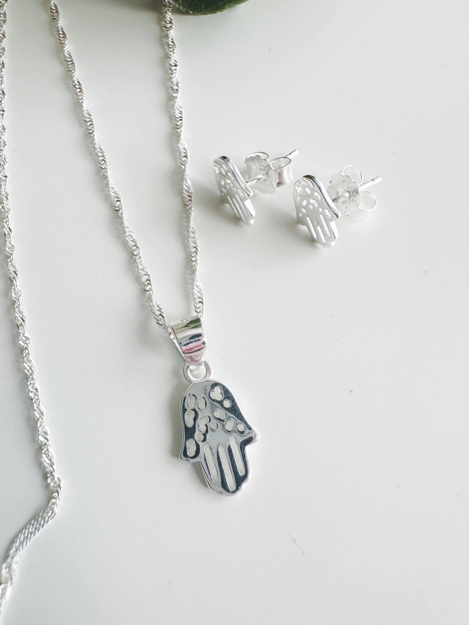 Conjunto Mano de Fátima. Incluye significado y packing para regalo