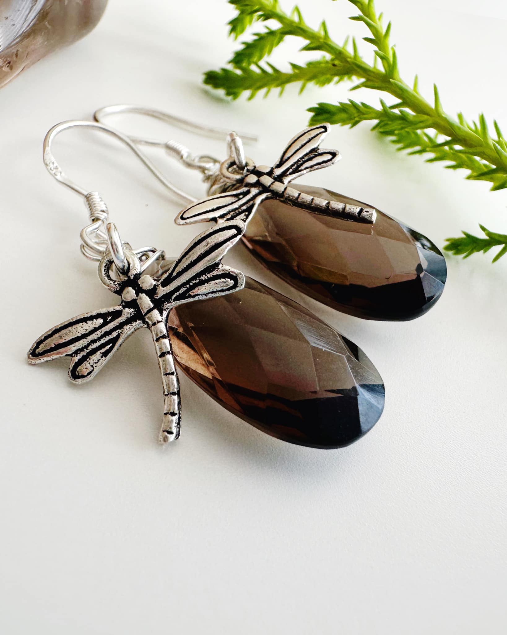 Aros de Plata 925 en piedra Cuarzo Ahumado. Incluye significado de la piedra y packing para regalo