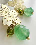 Aros florales XL en mix de piedras naturales verdosas. Incluye Packing para regalo