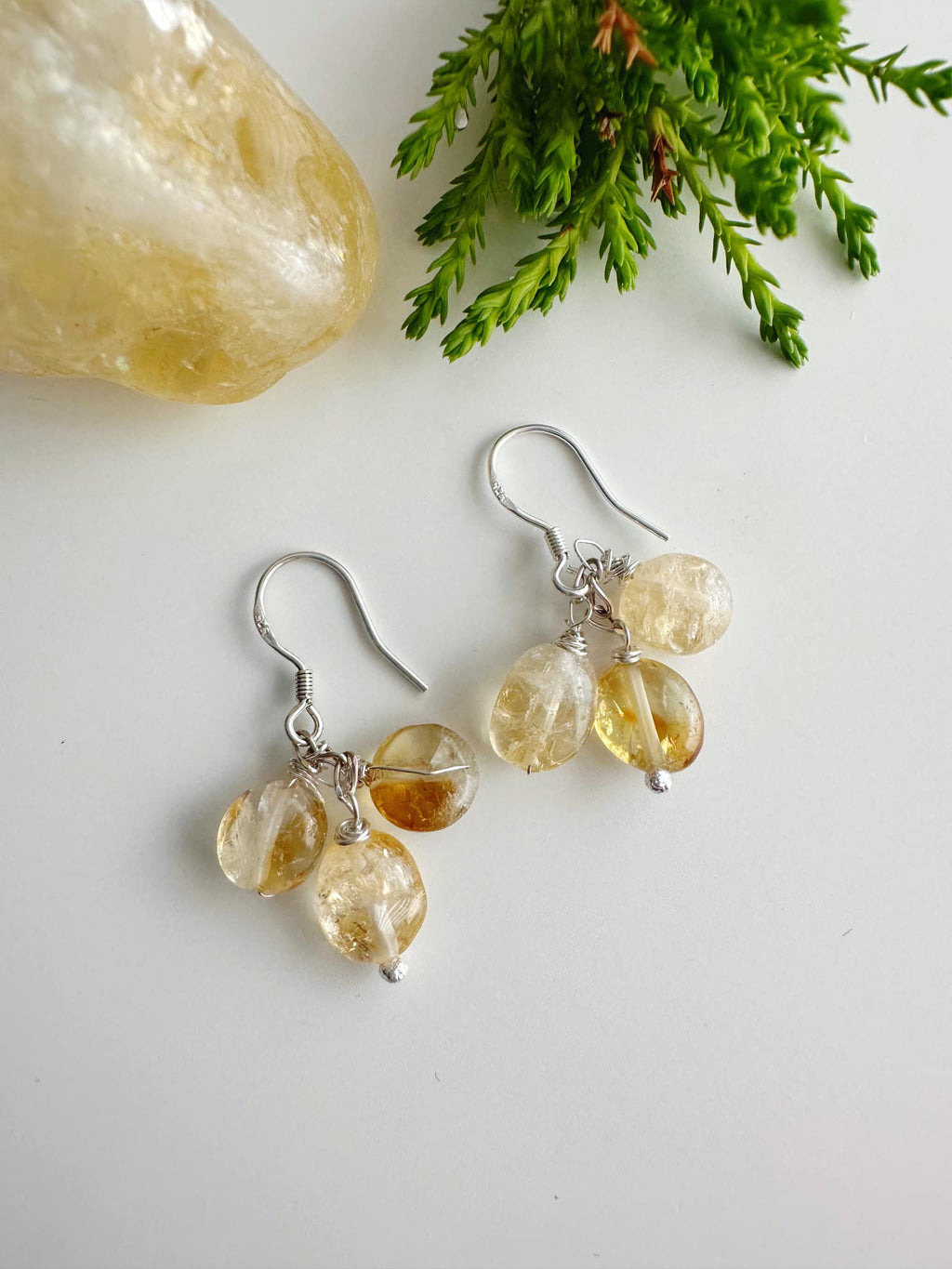 Aros de Plata 925 con piedra Citrino. Incluye significado de la piedra y Packing para regalo