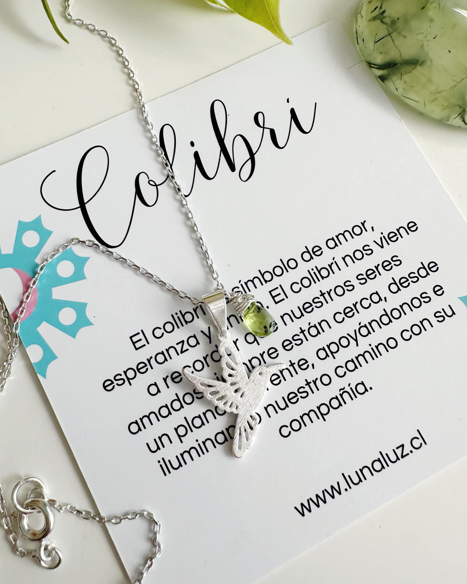 Collar silver Colibrí Peridoto. Incluye significado y packing para regalo