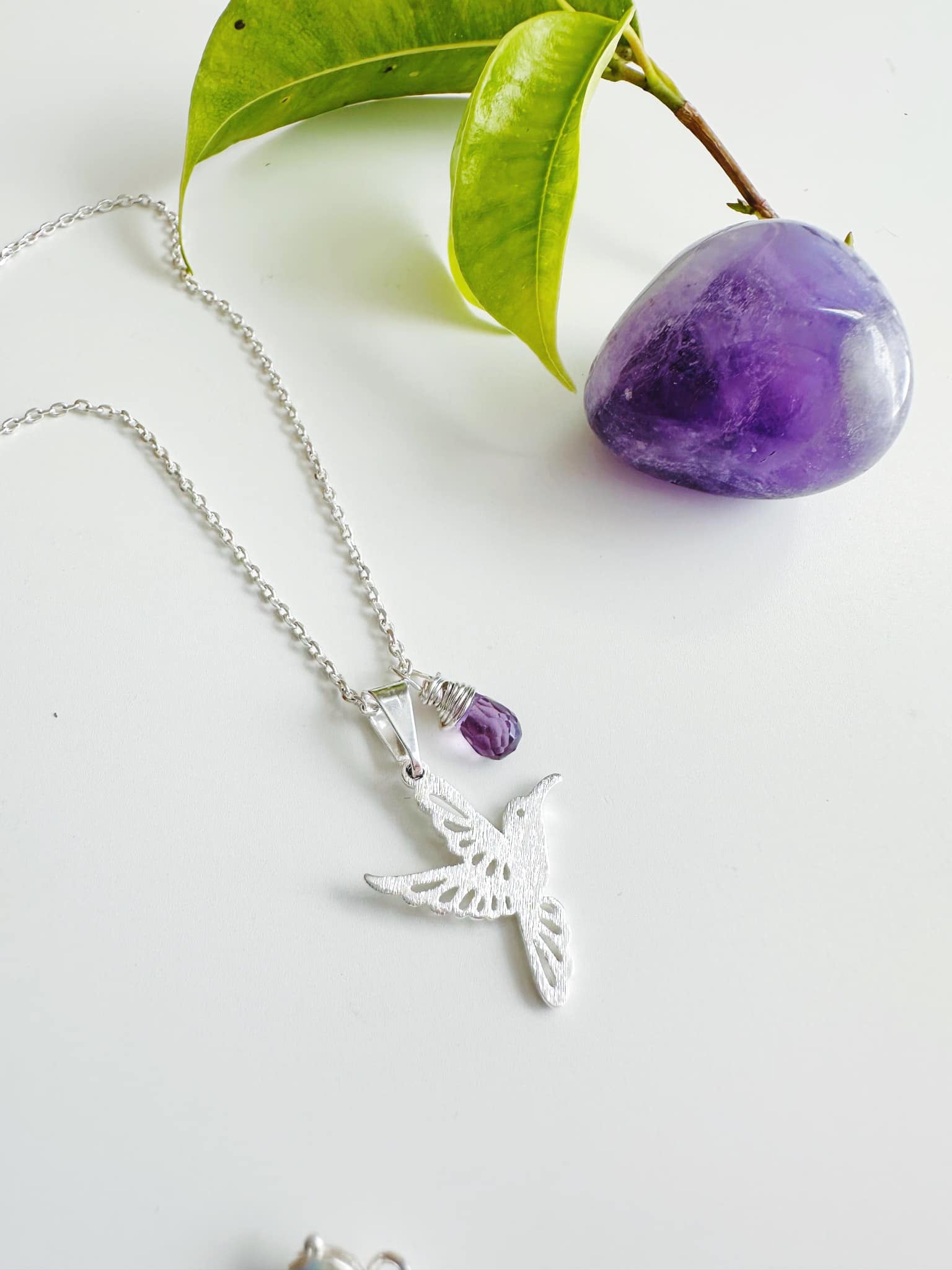 Collar Colibrí Amatista. Incluye significado y packing para regalo