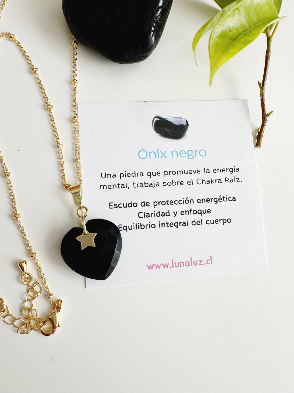 Collar “Mi escudo” Corazón de Ónix |