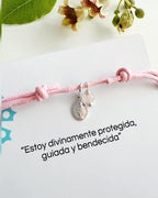 Pulsera silver Virgen de los milagros cordón ajustable. Incluye envoltorio de regalo
