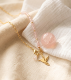 Collar Colibrí con Cuarzo Rosa  "Alegría y Energía del Corazón"