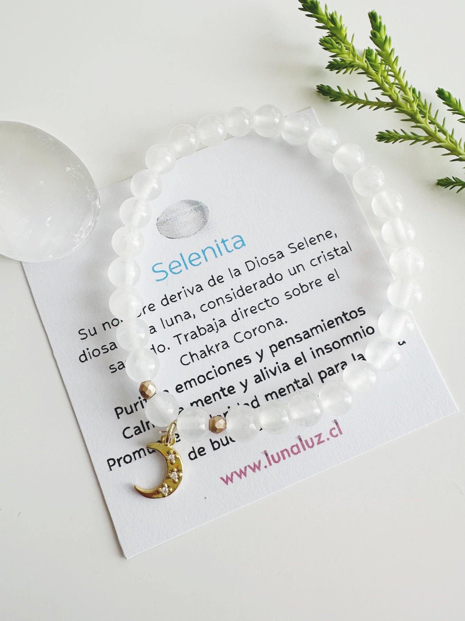 Pulsera Luna y piedra Selenita. Incluye significado de su piedra y packing para regalo