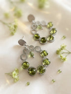 Aros "Renacer"de piedra Peridoto. Enchape de Plata 950