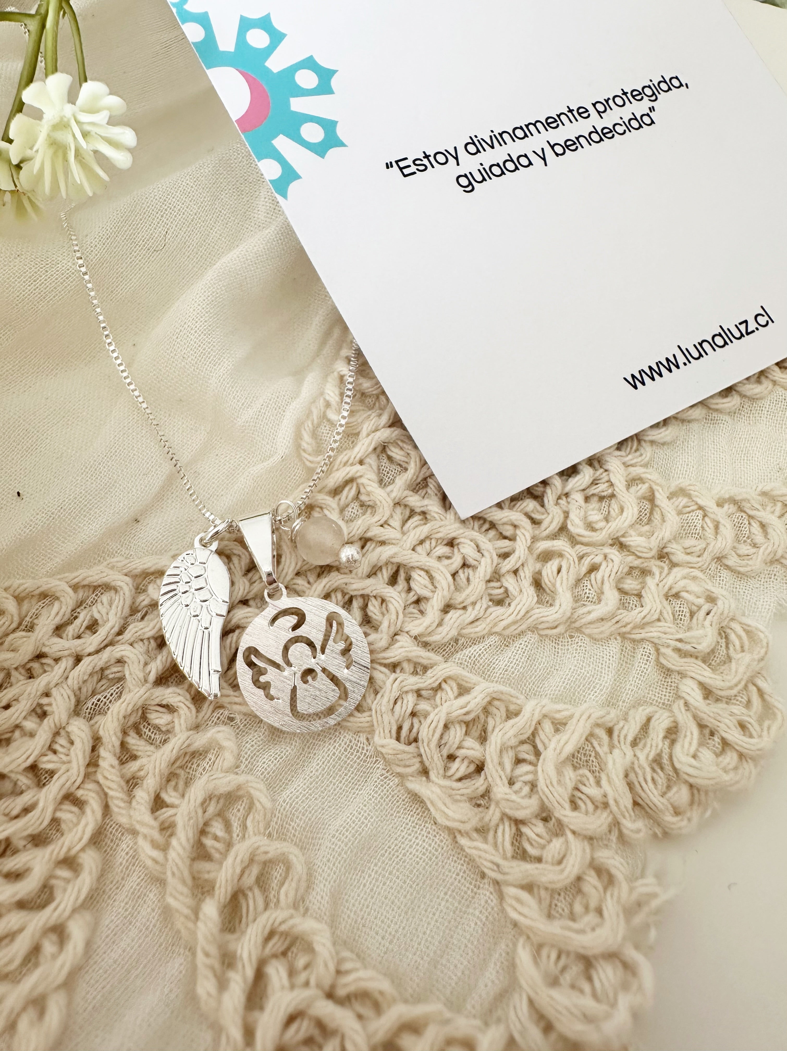 Collar Ángel de la Guarda y Piedra Cuarzo Rosa “Siempre Contigo”