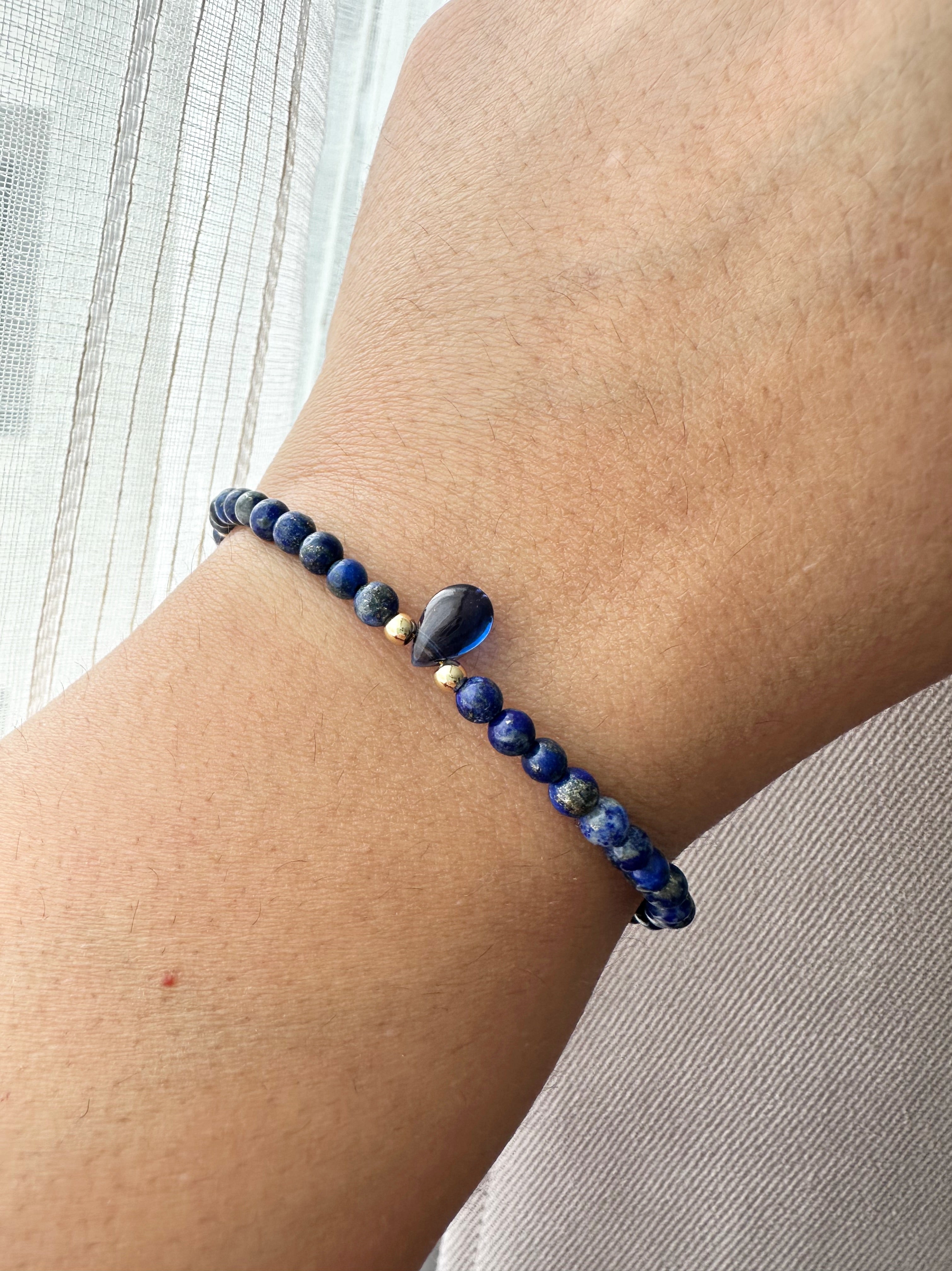 Pulsera "Mi voz interior" en piedra Lapislázuli