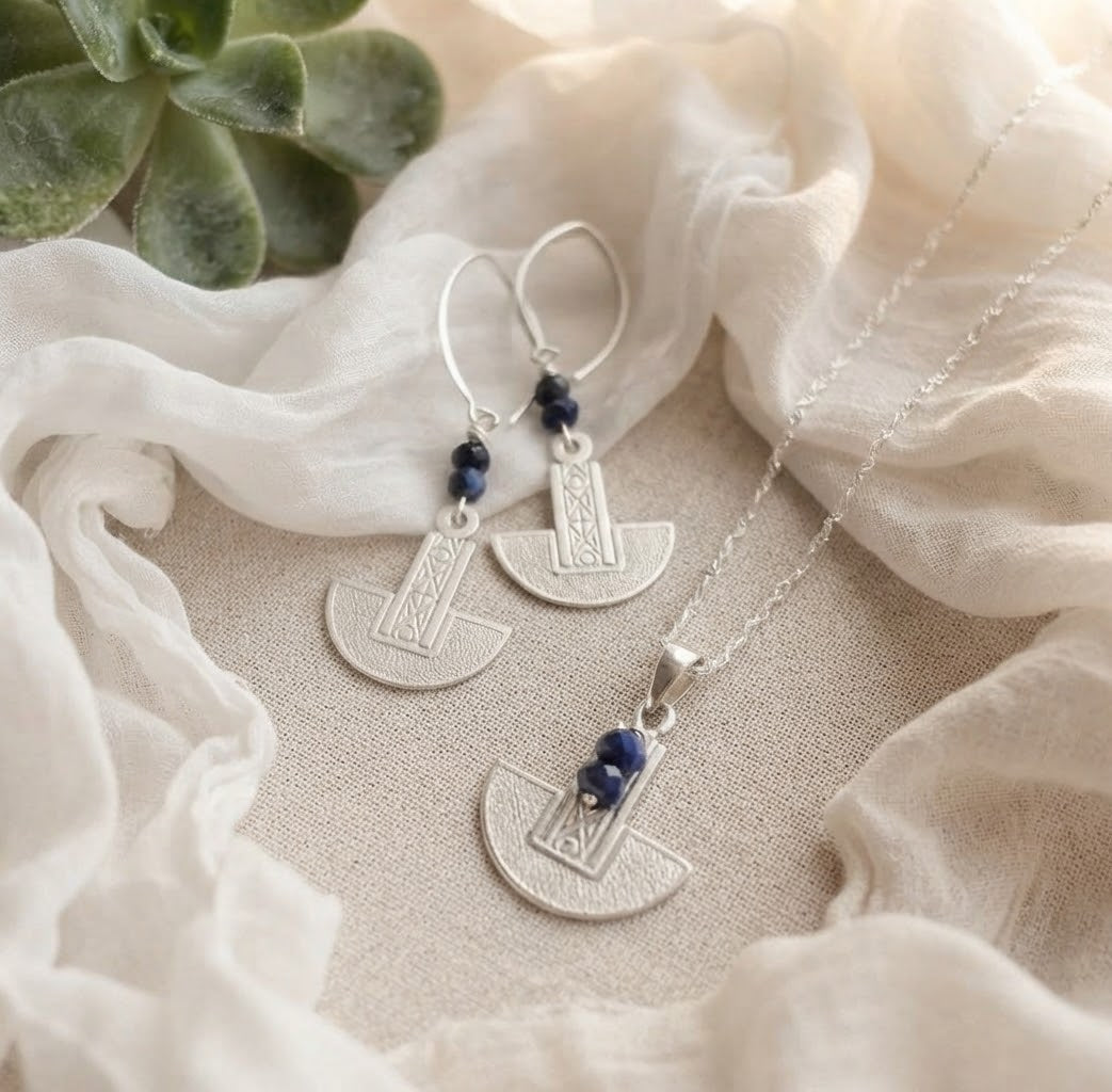 Conjunto diseño Mapuche Piedra Lapislázuli “Verdad Interior”. PLATA 950