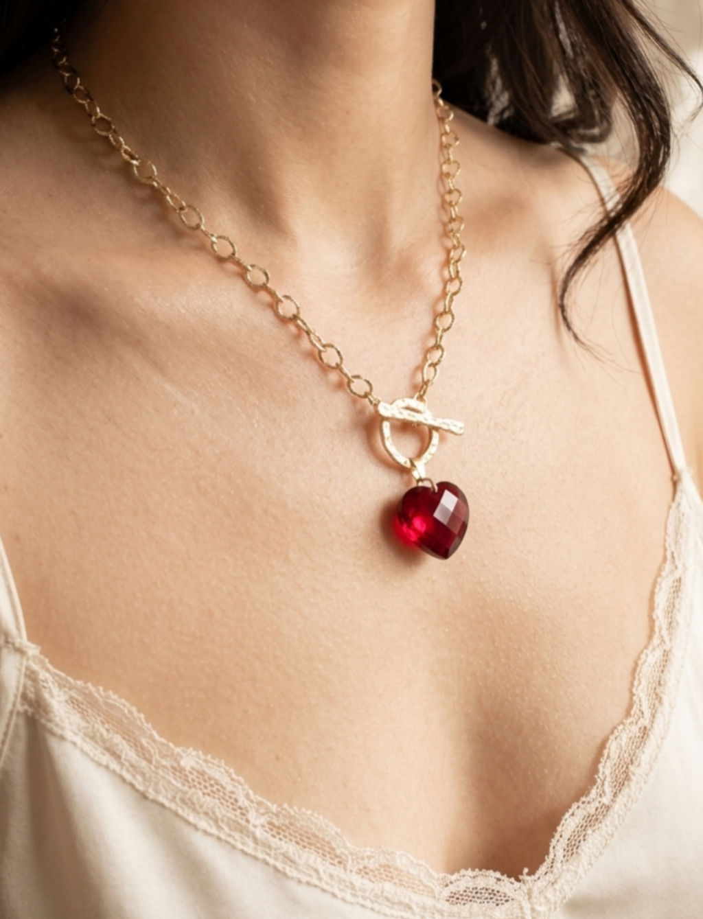 Collar de Cristal Granate "Amor Profundo y Pasión del Corazón" ideal para regalo