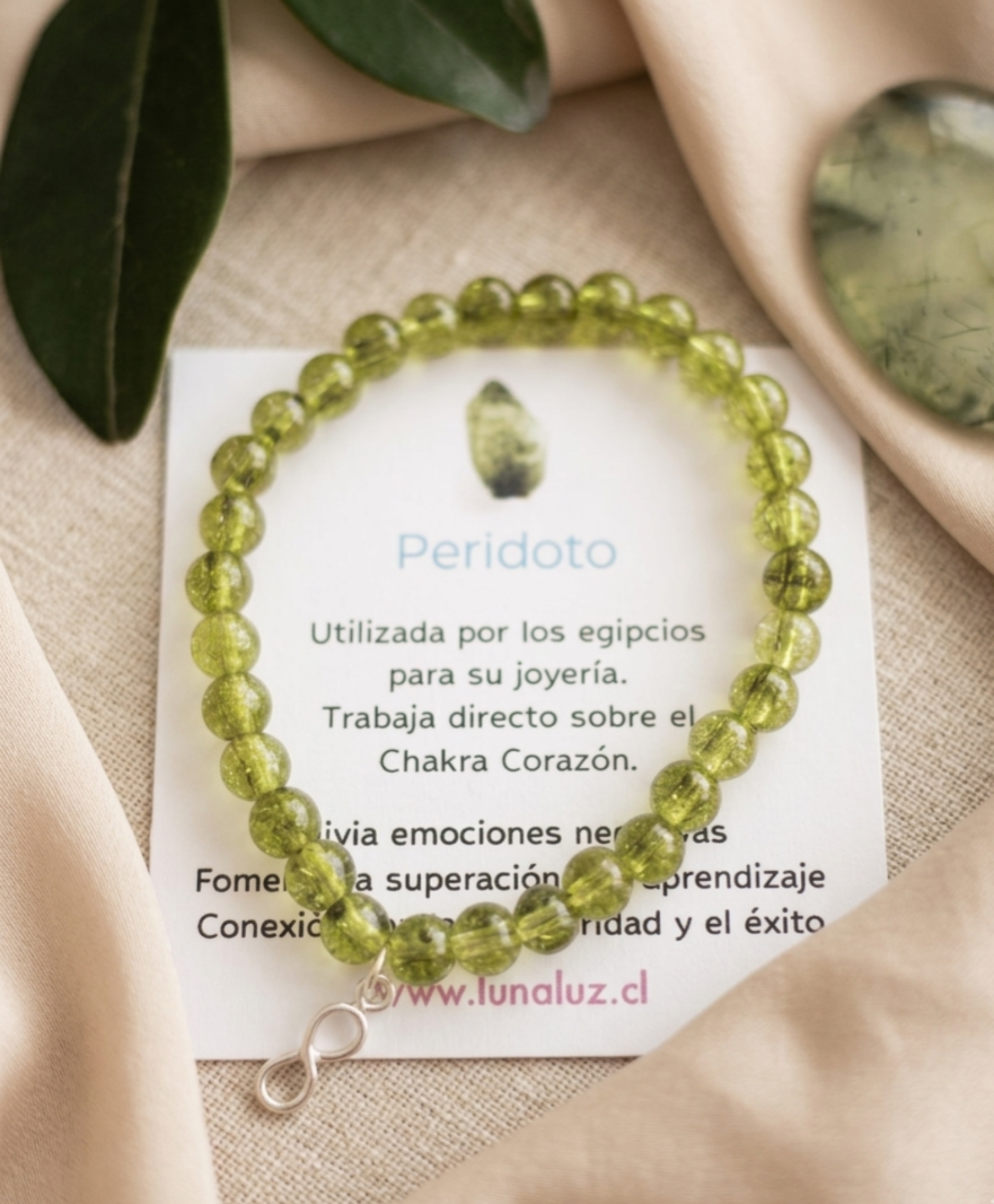 Pulsera "Florecer" en piedra Peridoto