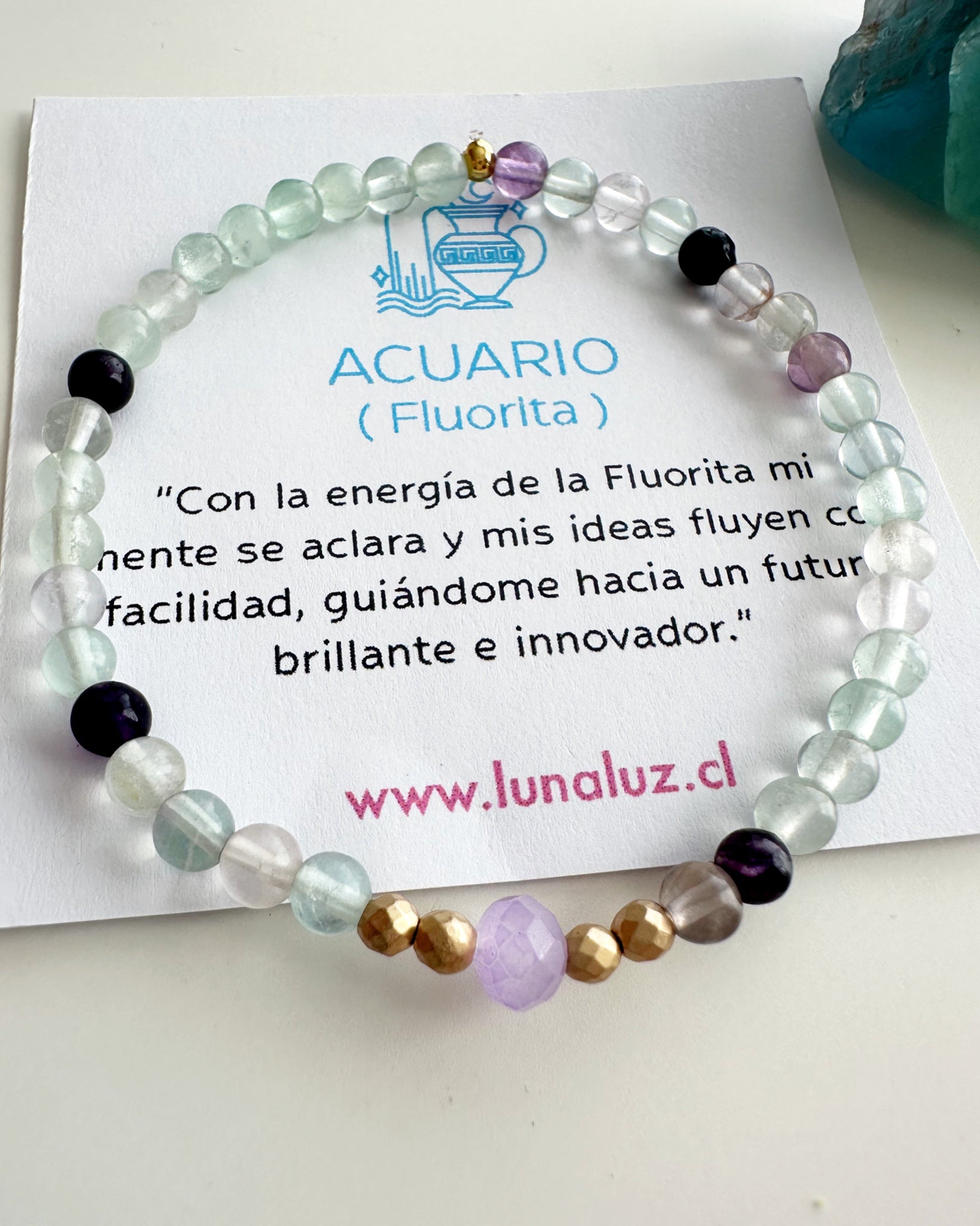 Pulsera Amuleto para Acuario en piedra Fluorita. Incluye mensaje especial y Packing para regalo