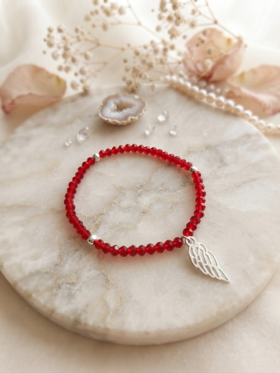 Pulsera “Siempre protegida” · Cristales rojos. PLATA 925