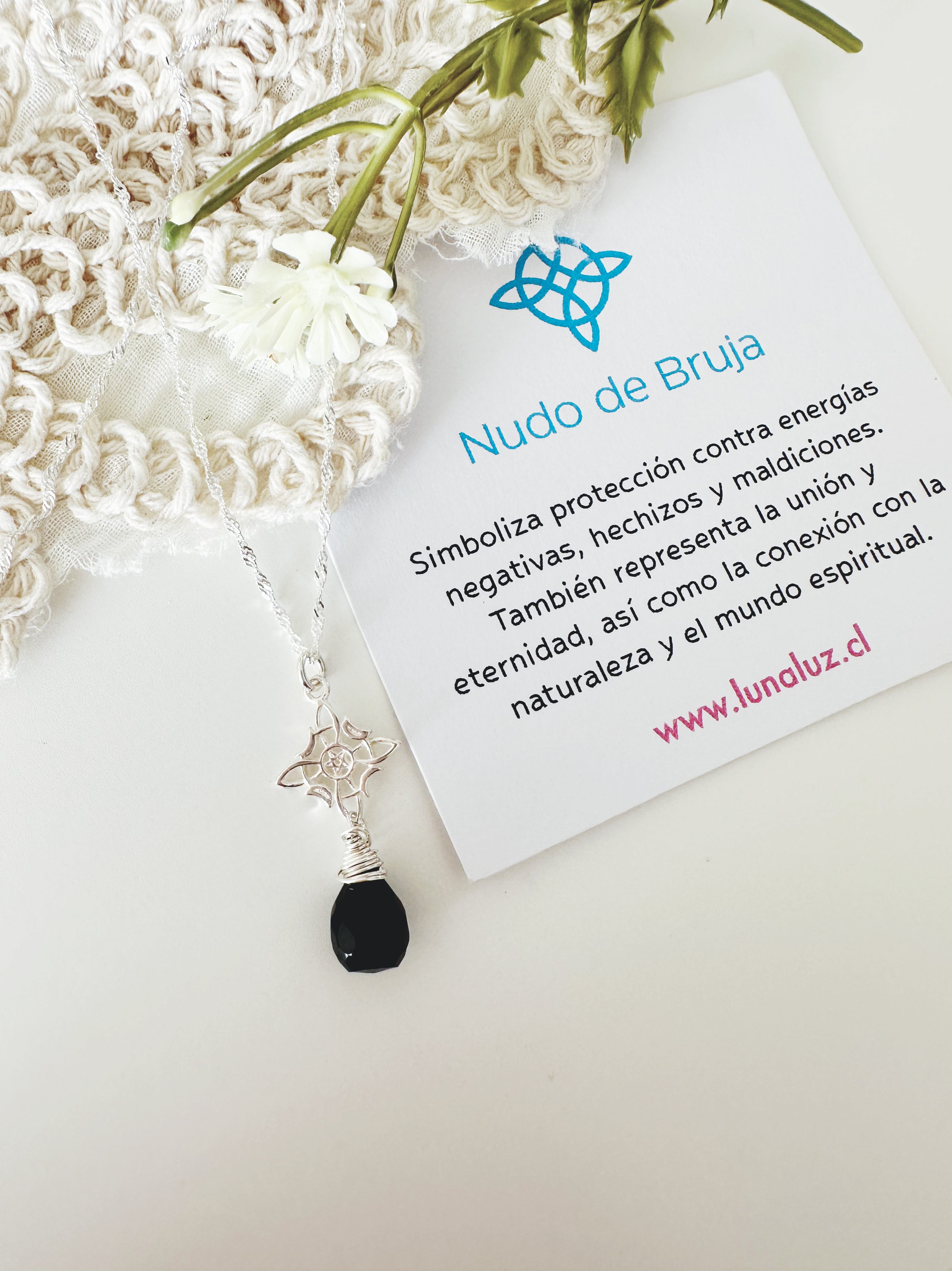 Collar Nudo de Bruja con Ónix Negro “Protección Interior”