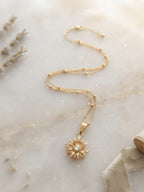 Collar "Florecer con tu luz" Enchape de Oro 18k