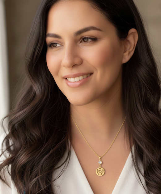 Collar Angel de la guarda con punto de luz. Incluye mensaje especial y packing para regalo