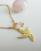 collar colibri baño de oro 18k con piedra cuarzo rosa 
