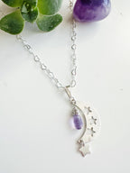collar plata con die de luna y estrellas, con piedra amatista natural