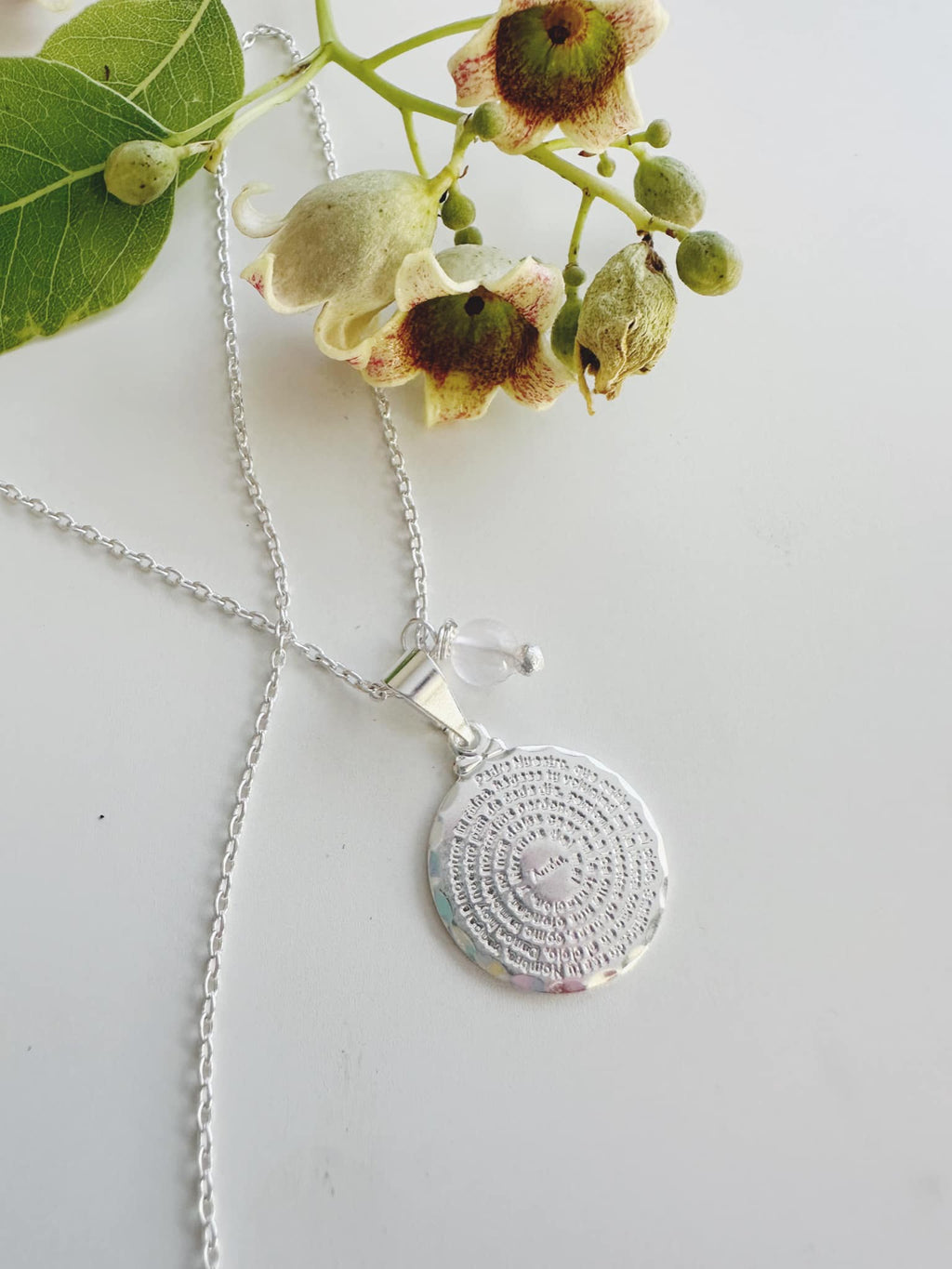 joyas de mujer con colgante padre nuestro