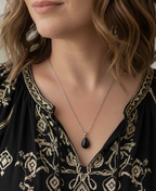 Collar Amuleto Acero inoxidable Onix negro. Incluye significado de la piedra y packing para regalo